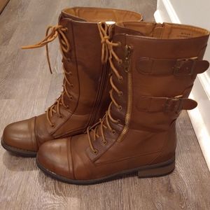 Size 9 brown Bamboo boots